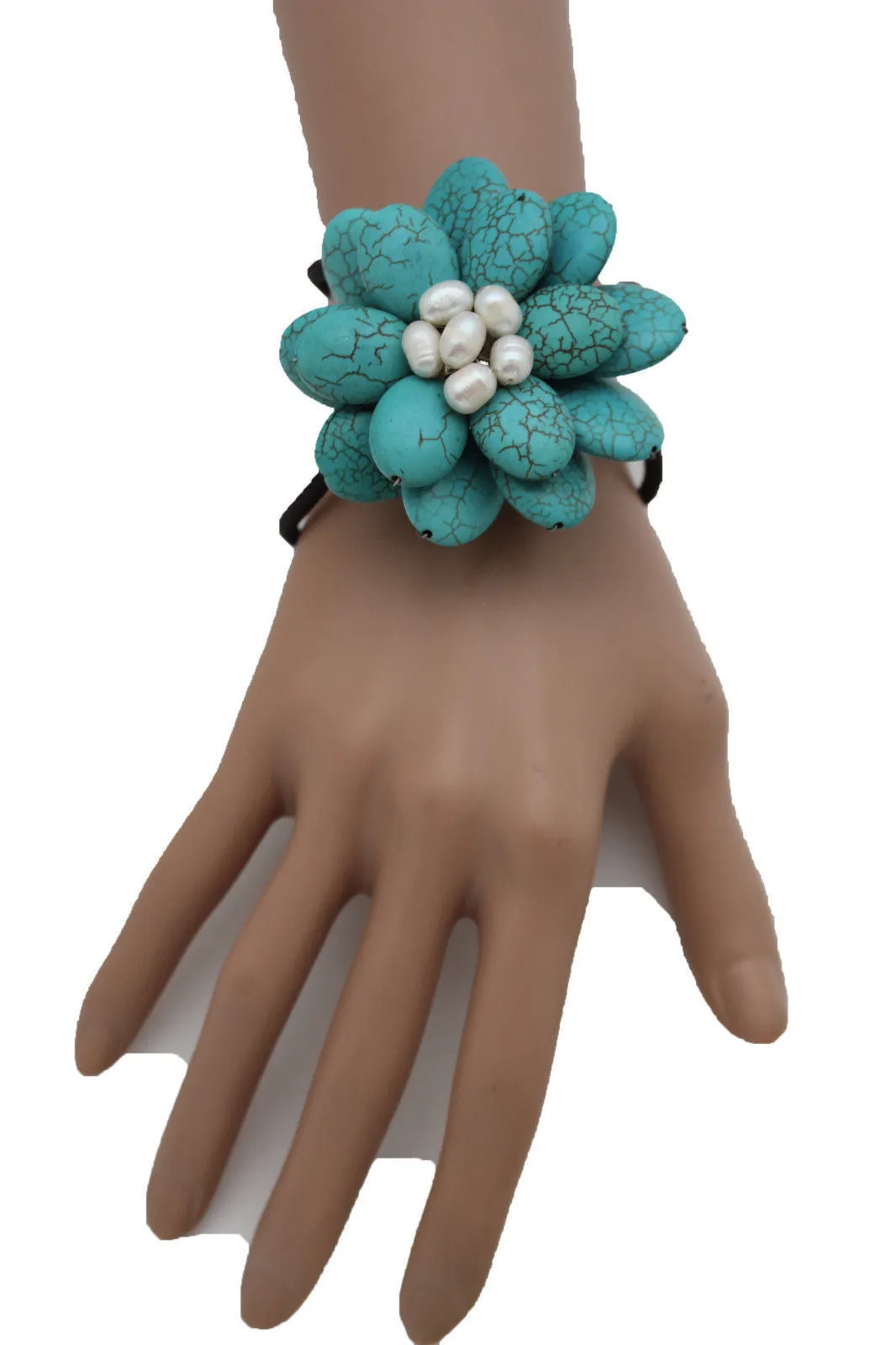 Beaded Flower Bracelet with Elastic Wristband