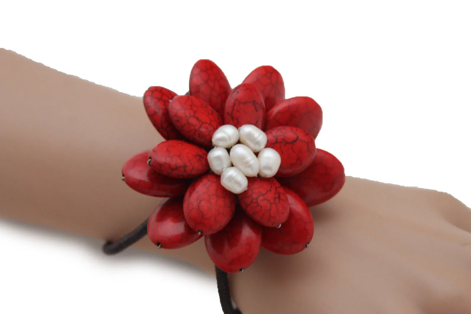 Beaded Flower Bracelet with Elastic Wristband