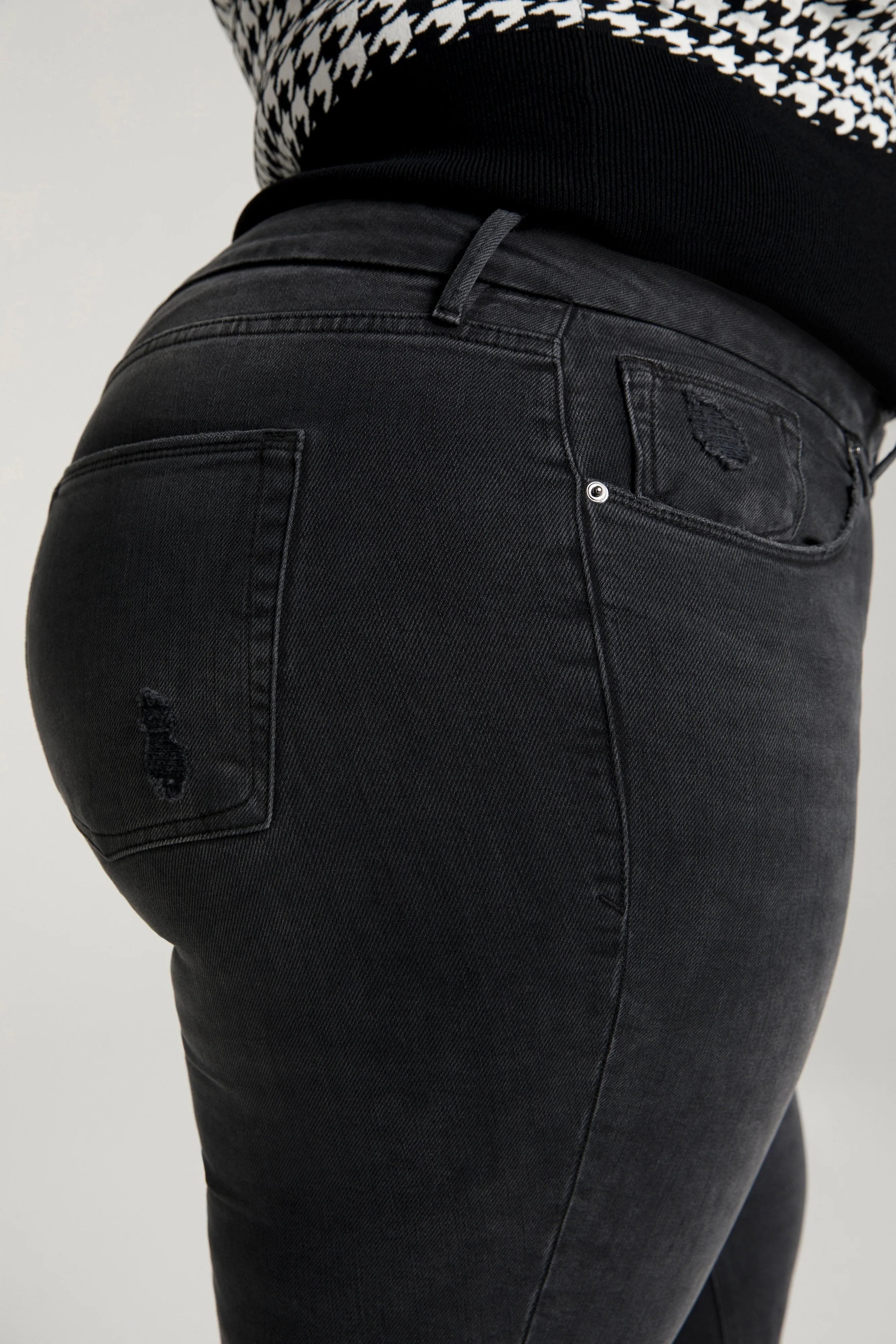 GOOD CLASSIC | BLACK114