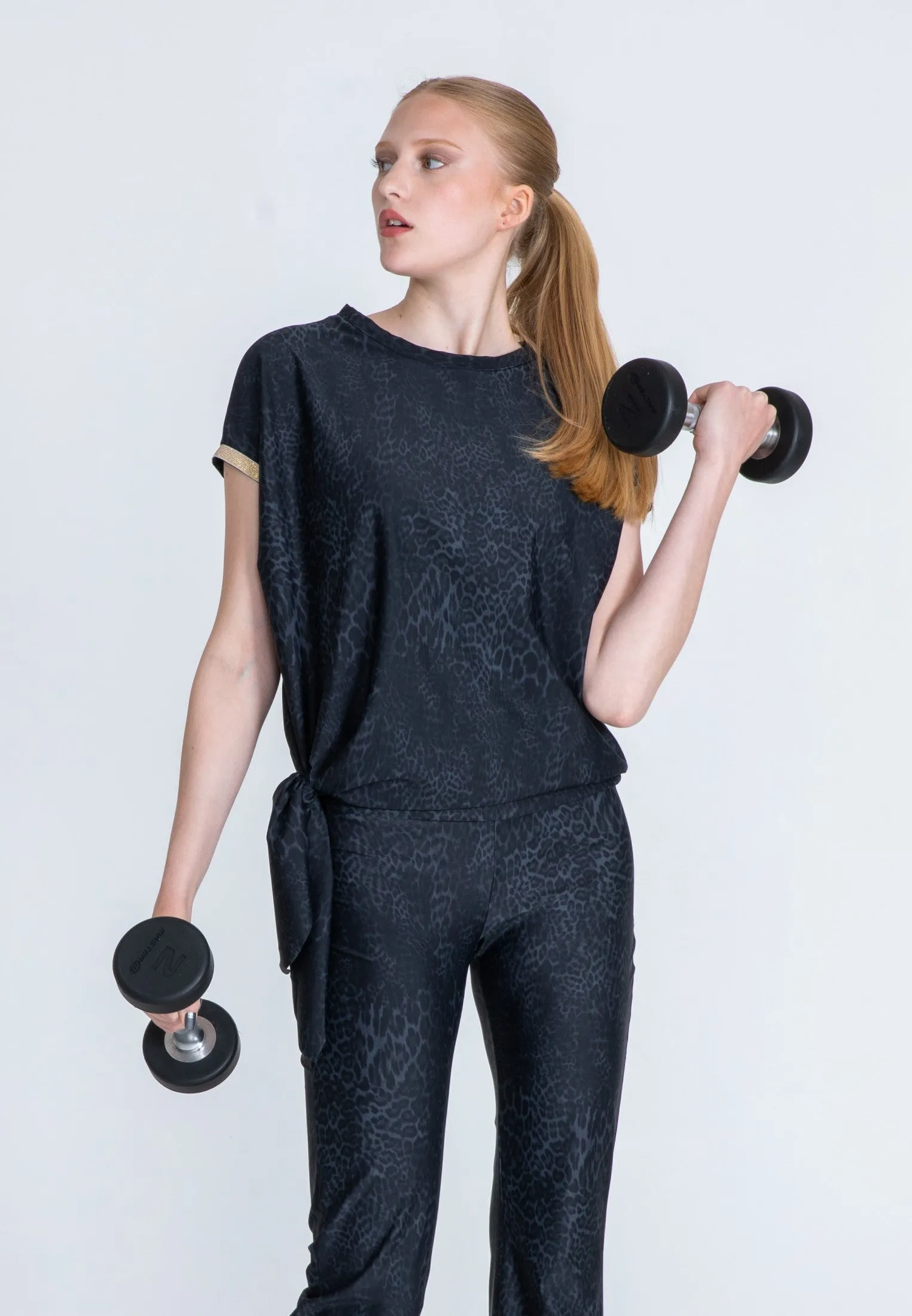 Queen Knot Sport Top Gold - Grey Leo