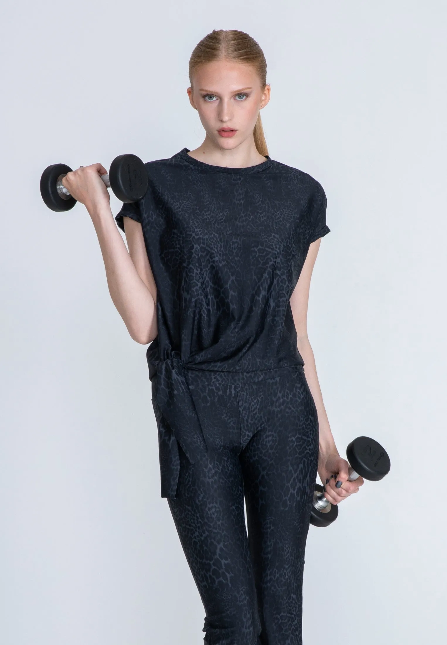 Queen Knot Sport Top Gold - Grey Leo