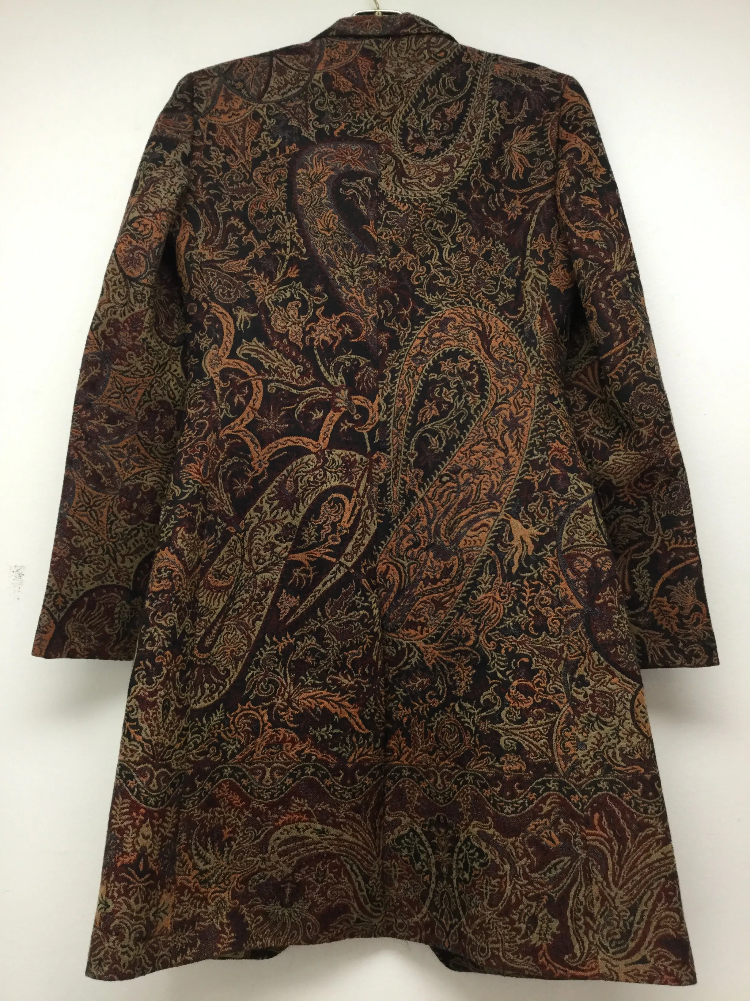 T.ba Levita Classica With Jacquard