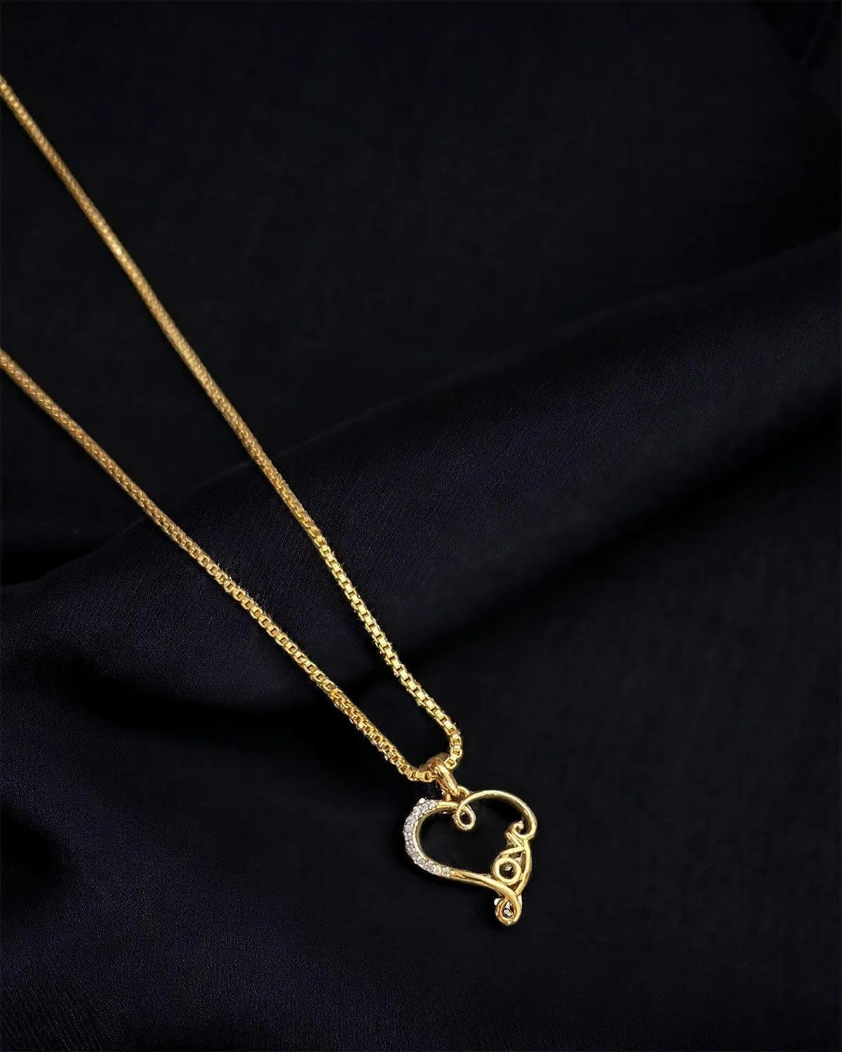 Zevarly Symbol Of Love Locket with Chain